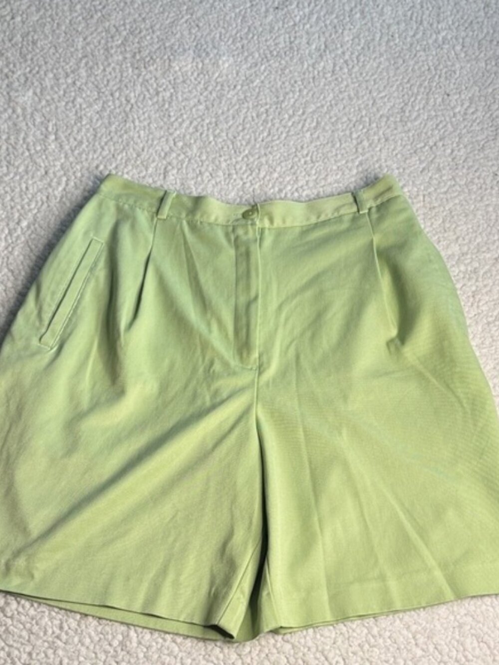 Vintage Better & Court Women's Green Shorts